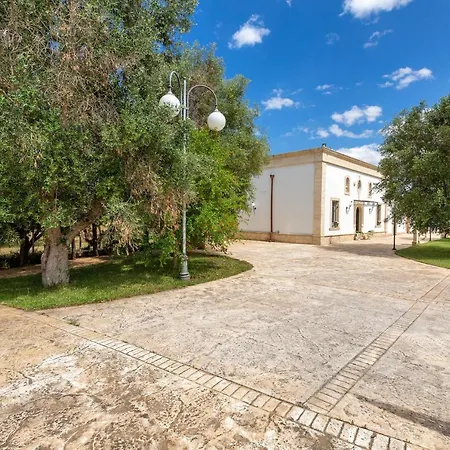 Medici Macchia By Barbarhouse Oria (Brindisi)